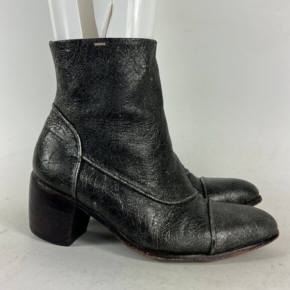 John Fluevog passage preet size 6 distressed silver leather stacked heel boots - Picture 2 of 9